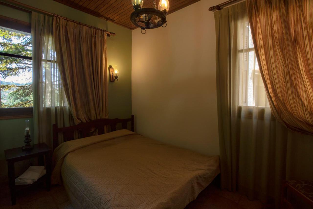 Guesthouse Alexandra Eptálofos Esterno foto